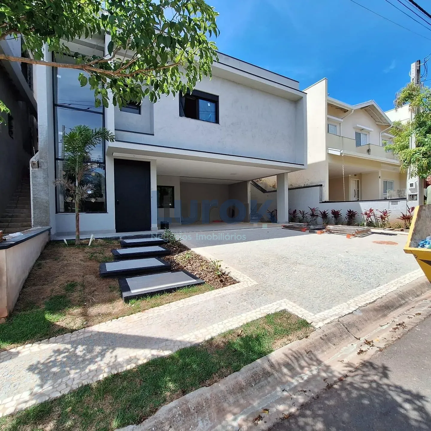 Casa, 3 quartos, 220 m² - Foto 1