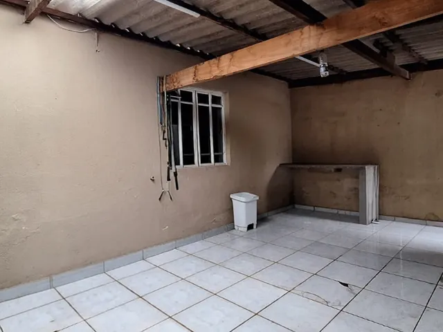 Casa 2 quartos e 1 banheiro, para alugar, no bairro Parque Residencial Ana Rosa em Cambé