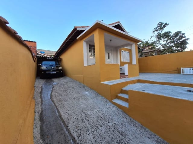 Casa com 330m² 2 quartos e 2 banheiros, à venda, no bairro Vila São Joaquim em Cotia