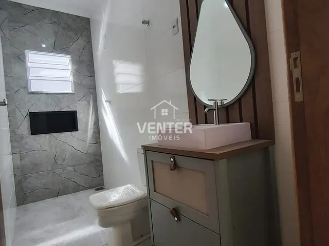 Casa com 150m² 3 quartos e 2 banheiros, à venda, no bairro Jardim Oásis em Taubaté