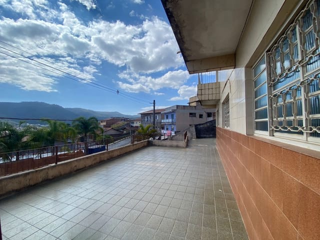 Casa com 736m² 3 quartos e 1 banheiro, para alugar, no bairro Santo André em Poços de Caldas
