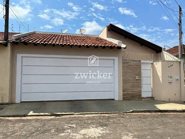 Casa com 250m² 4 quartos e 3 banheiros, à venda, no bairro Parque Vista Alegre em Bauru