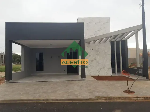 Casa com 200m² 3 quartos e 4 banheiros, à venda, no bairro Aeroporto em Araçatuba
