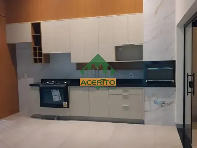 Casa com 200m² 3 quartos e 4 banheiros, à venda, no bairro Aeroporto em Araçatuba
