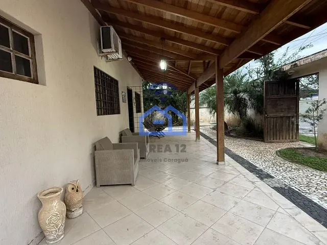 Casa com 966m² 4 quartos e 4 banheiros, à venda, no bairro Jardim Porto Novo em Caraguatatuba