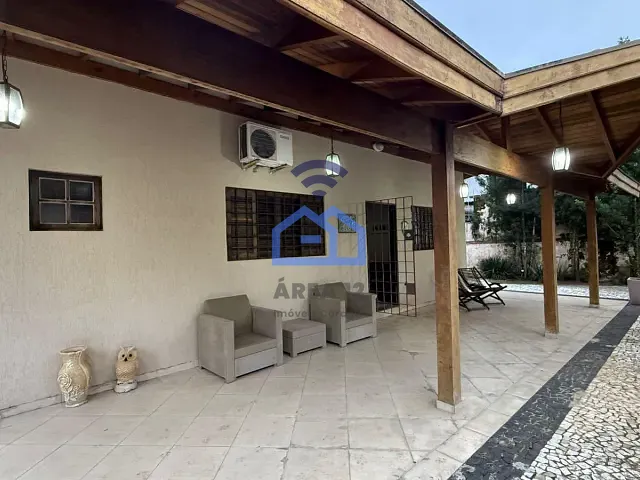 Casa com 966m² 4 quartos e 4 banheiros, à venda, no bairro Jardim Porto Novo em Caraguatatuba