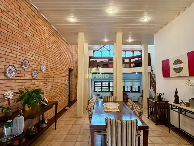 Casa com 1029m² 3 quartos e 3 banheiros, à venda, no bairro Condomínio Fechado Village Haras São Luiz em Salto