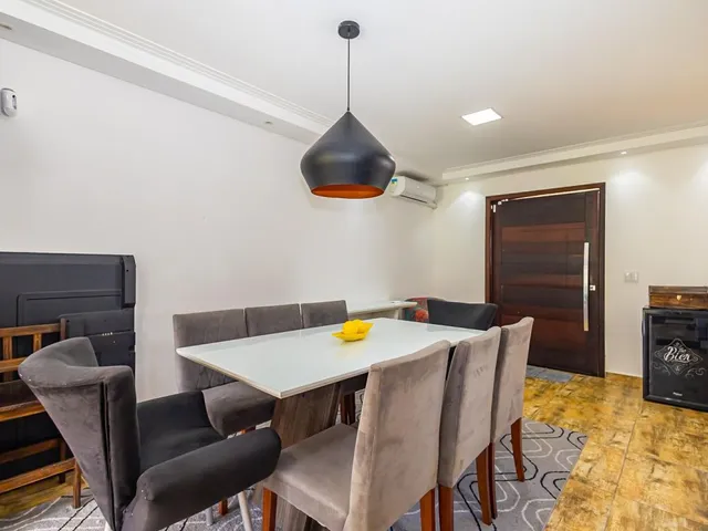 Casa com 352m² 3 quartos e 4 banheiros, à venda, no bairro Orleans em Curitiba