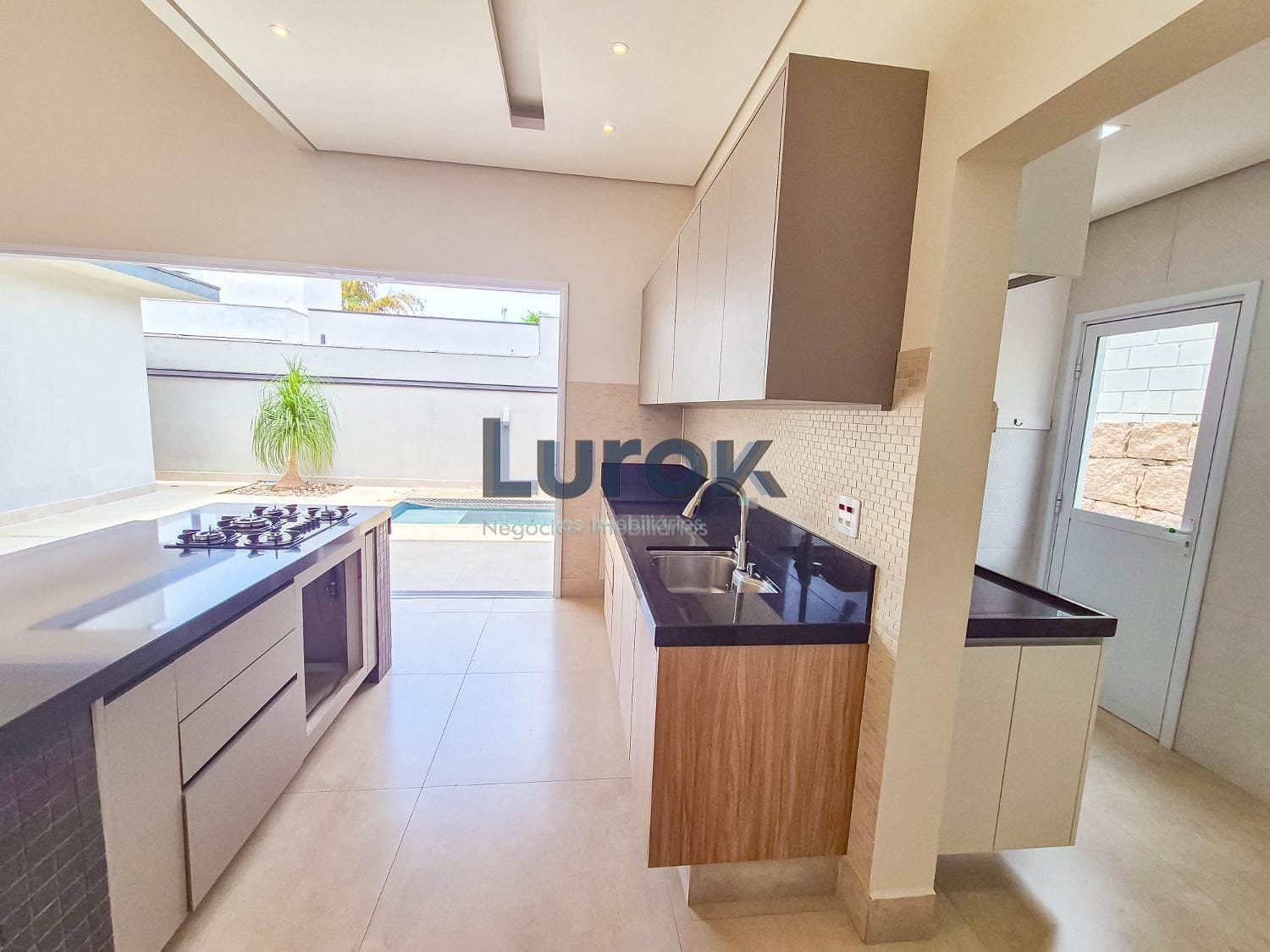 Casa, 3 quartos, 200 m² - Foto 6