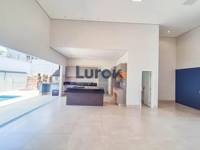Casa com 400m² 3 quartos e 5 banheiros, à venda ou para alugar, no bairro Condominio Tabapuã em Valinhos