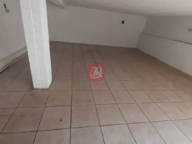 Casa com 400m² 3 quartos e 4 banheiros, para alugar, no bairro Rio Branco em Porto Alegre