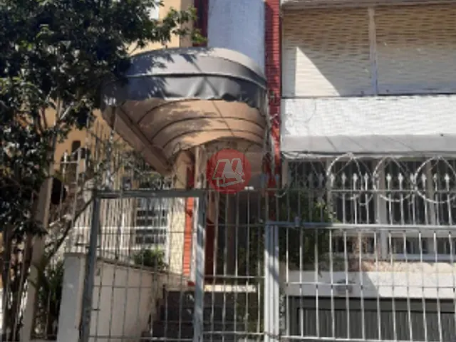 Casa com 400m² 3 quartos e 4 banheiros, para alugar, no bairro Rio Branco em Porto Alegre