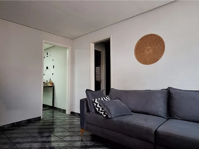 Casa 3 quartos e 1 banheiro, para alugar, no bairro Parque Residencial Ana Rosa em Cambé