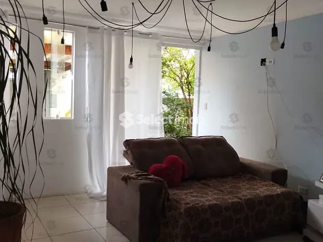 Casa com 600m² 5 quartos e 3 banheiros, à venda, no bairro Jardim Zaira em Mauá