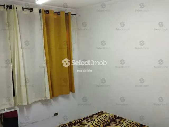 Casa com 600m² 5 quartos e 3 banheiros, à venda, no bairro Jardim Zaira em Mauá