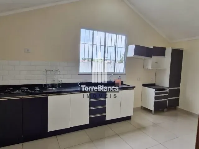 Casa com 440m² 3 quartos e 2 banheiros, à venda, no bairro Contorno em Ponta Grossa