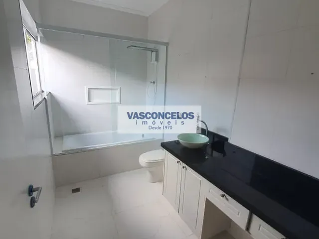 Casa com 250m² 3 quartos e 3 banheiros, à venda, no bairro Urbanova em São José dos Campos