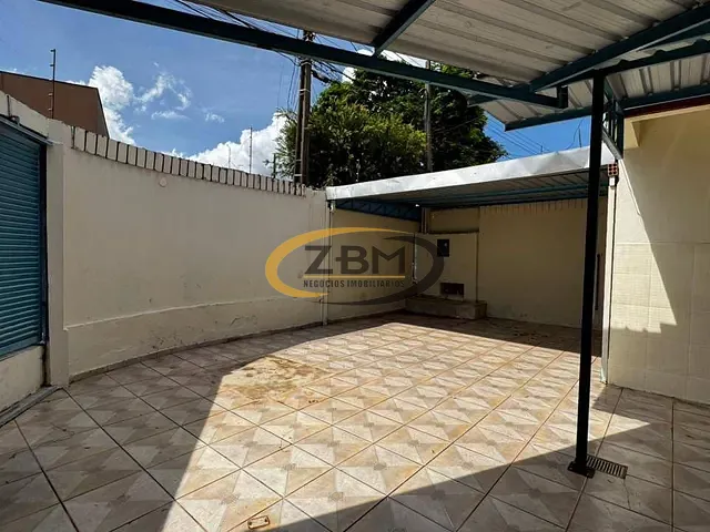 Casa com 245m² 4 quartos e 2 banheiros, para alugar, no bairro Espanha em Londrina