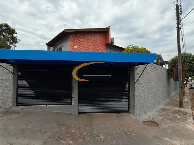 Casa com 245m² 4 quartos e 2 banheiros, para alugar, no bairro Espanha em Londrina