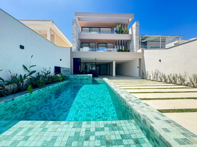 Casa 4 quartos e 6 banheiros, à venda, no bairro Recreio dos Bandeirantes em Rio de Janeiro