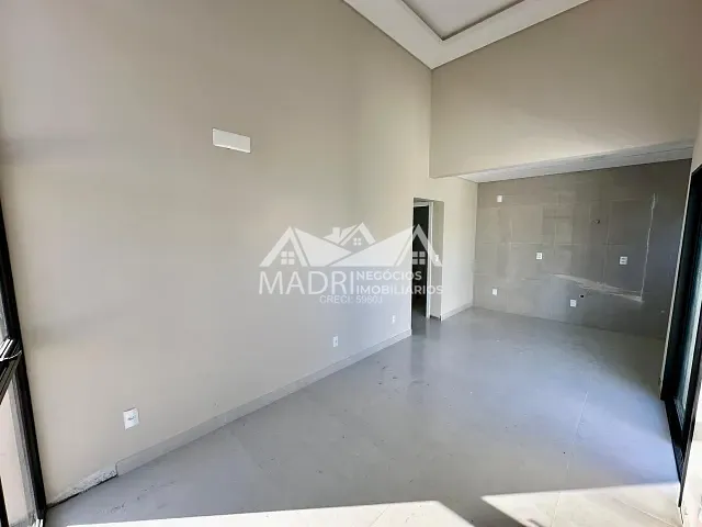 Casa 2 quartos e 2 banheiros, à venda, no bairro Forquilhas em São José