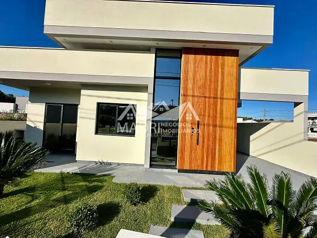Casa 2 quartos e 2 banheiros, à venda, no bairro Forquilhas em São José
