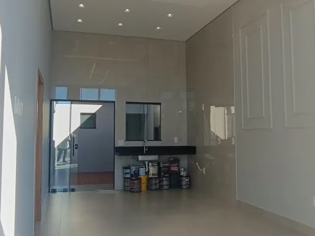 Casa com 1500m² 3 quartos e 2 banheiros, à venda, no bairro Loteamento Morada das Flores em Cambé