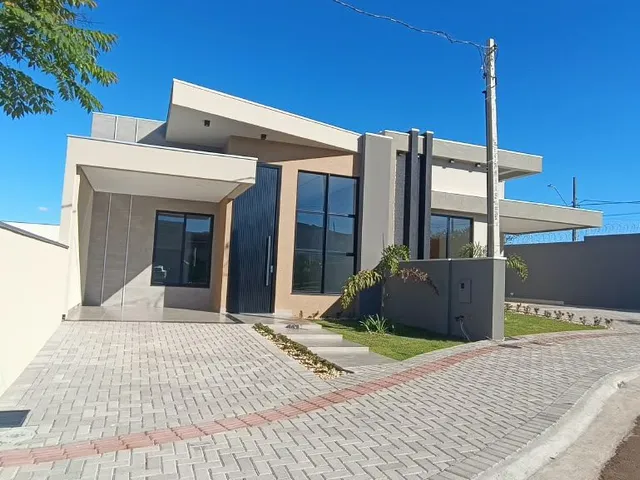 Casa com 1500m² 3 quartos e 2 banheiros, à venda, no bairro Loteamento Morada das Flores em Cambé