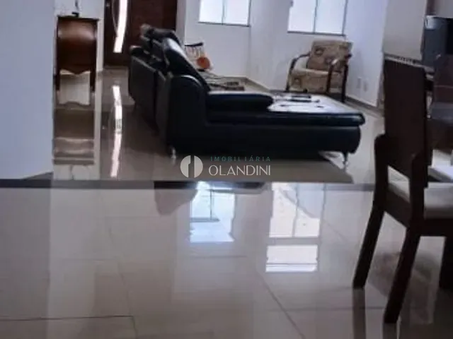 Casa com 319m² 3 quartos e 2 banheiros, à venda, no bairro Jardim Rezek IV em Artur Nogueira