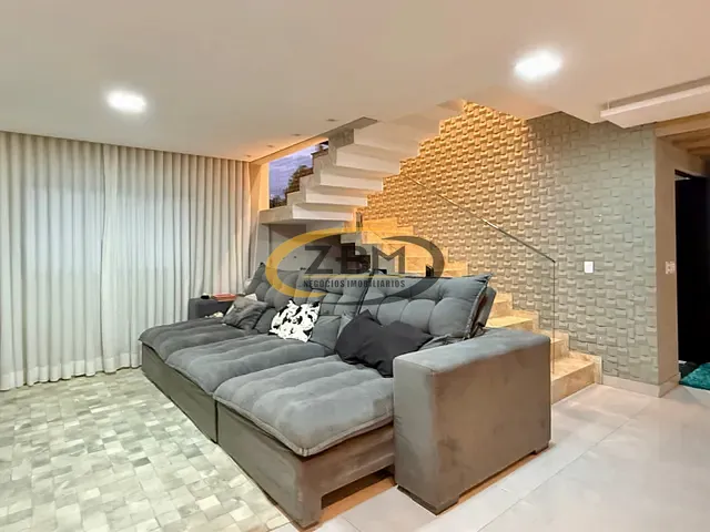Casa com 220m² 3 quartos e 5 banheiros, à venda, no bairro Esperança em Londrina