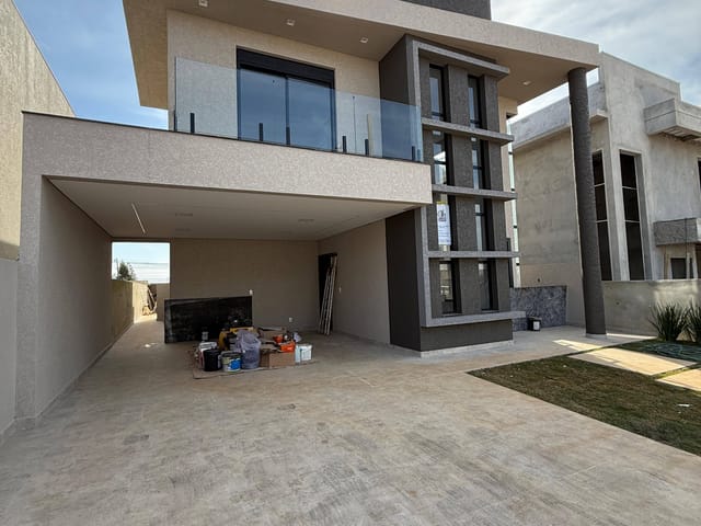 Casa com 356m² 4 quartos e 4 banheiros, à venda, no bairro Jardim Carvalho em Ponta Grossa
