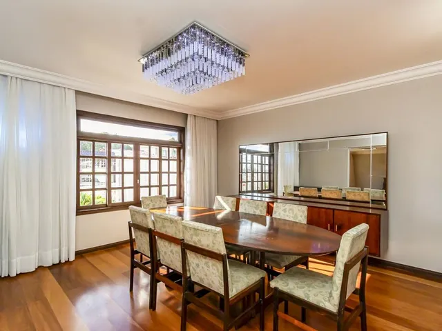Casa com 439m² 3 quartos e 4 banheiros, à venda, no bairro Barreirinha em Curitiba