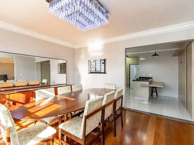 Casa com 439m² 3 quartos e 4 banheiros, à venda, no bairro Barreirinha em Curitiba