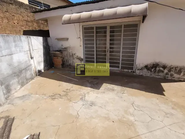 Casa com 80m² 2 quartos e 1 banheiro, para alugar, no bairro Jardim Alto Alegre em São José do Rio Preto