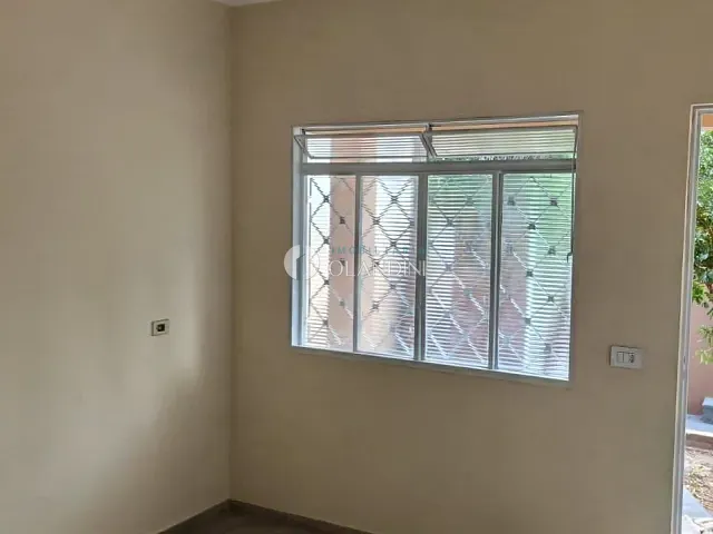 Casa com 300m² 2 quartos e 1 banheiro, para alugar, no bairro Parque das Paineiras em Artur Nogueira