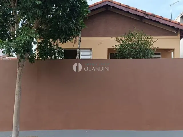 Casa com 300m² 2 quartos e 1 banheiro, para alugar, no bairro Parque das Paineiras em Artur Nogueira