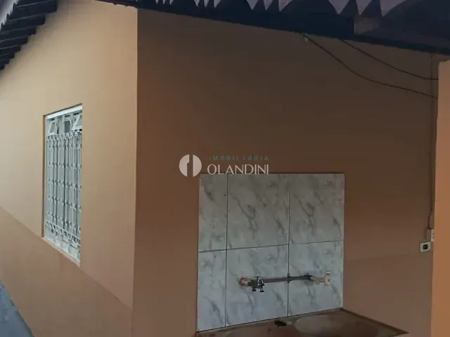 Casa com 300m² 2 quartos e 1 banheiro, para alugar, no bairro Parque das Paineiras em Artur Nogueira
