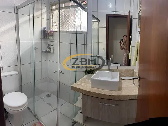 Casa com 125m² 3 quartos e 1 banheiro, à venda, no bairro Parque Residencial Michael Licha em Londrina