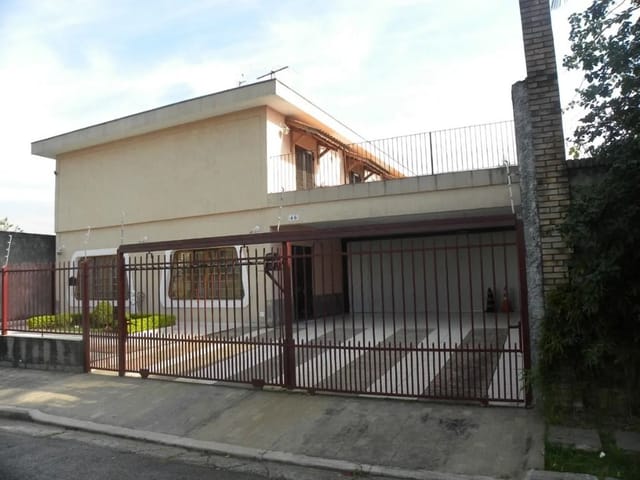 Casa com 420m² 4 quartos e 5 banheiros, à venda, no bairro City Bussocaba em Osasco