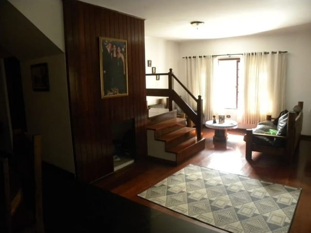 Casa com 420m² 4 quartos e 5 banheiros, à venda, no bairro City Bussocaba em Osasco
