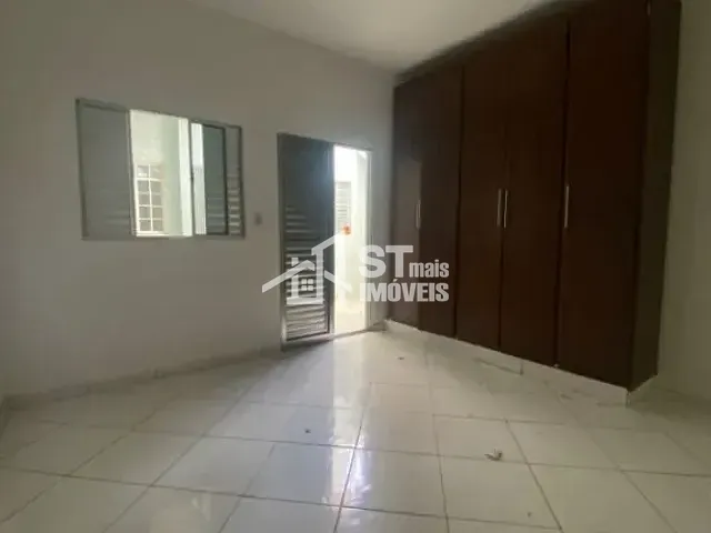Casa com 150m² 4 quartos e 1 banheiro, para alugar, no bairro Pirapitinga em Andradas