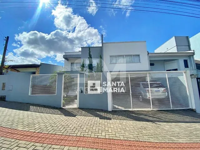 Casa com 338m² 3 quartos e 1 banheiro, à venda, no bairro Maria Goretti em Chapecó