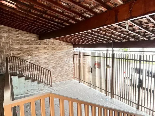 Casa com 180m² 2 quartos e 2 banheiros, para alugar, no bairro Residencial Sítio Santo Antônio em Taubaté