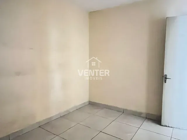 Casa com 180m² 2 quartos e 2 banheiros, para alugar, no bairro Residencial Sítio Santo Antônio em Taubaté