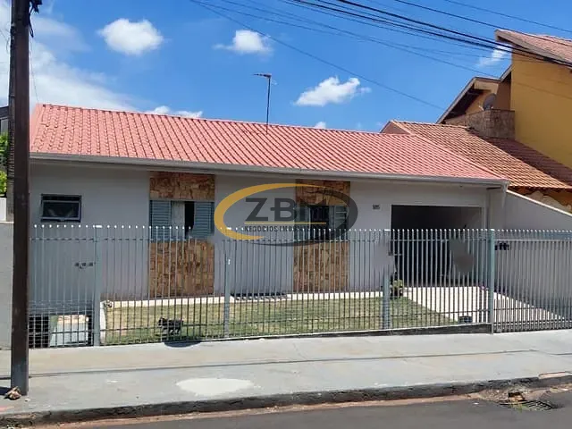 Casa 4 quartos e 2 banheiros, à venda, no bairro brasilia em Ibiporã