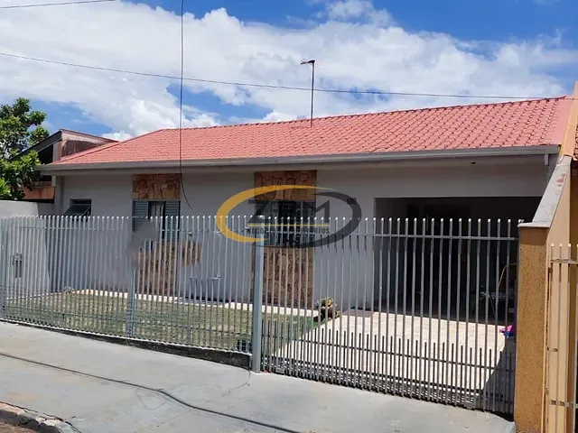 Casa 4 quartos e 2 banheiros, à venda, no bairro brasilia em Ibiporã