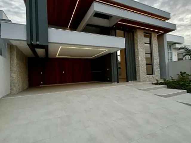 Casa 3 quartos e 4 banheiros, à venda, no bairro Parque Rodoviário em Campos dos Goytacazes