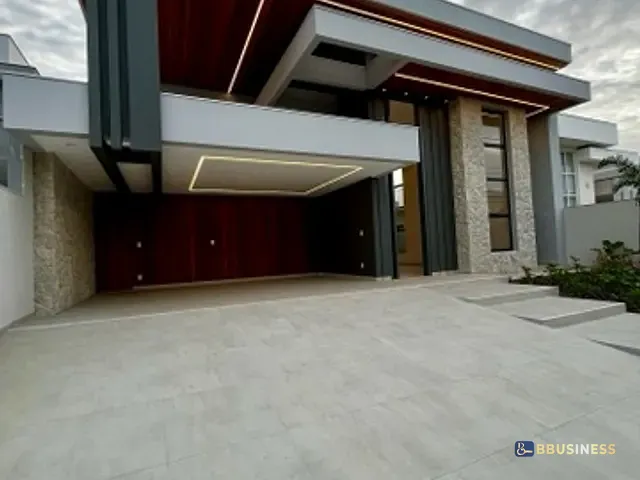 Casa 3 quartos e 4 banheiros, à venda, no bairro Parque Rodoviário em Campos dos Goytacazes