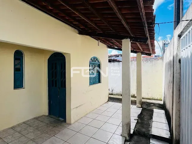 Casa com 199m² 2 quartos e 2 banheiros, à venda, no bairro Renascer Phoc 2 em Camaçari