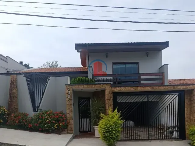 Casa com 300m² 4 quartos e 3 banheiros, para alugar, no bairro Werner Plaas em Americana